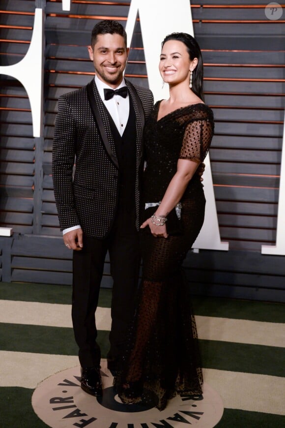 Wilmer Valderrama, Demi Lovato à la soirée Vanity Fair pour les Oscars, le 28 février 2016 à Beverly Hills