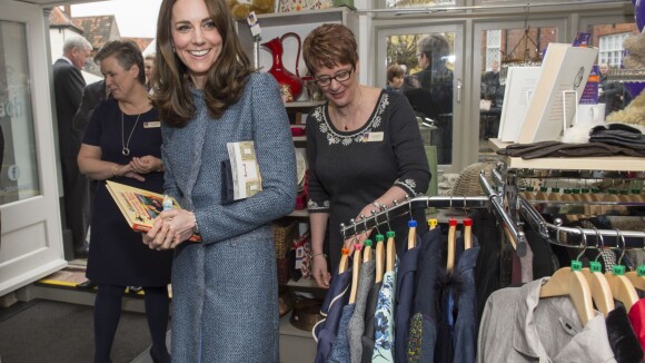 Kate Middleton : Shoppeuse solidaire, elle n'oublie pas George et Charlotte