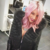Nadège Lacroix opte pour des cheveux roses, le 18 mars 2016.