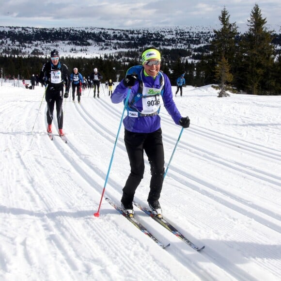 Pippa Middleton et son compagnon James Matthews ont disputé ensemble la course de ski de fond Birkebeiner (Birkebeinerrennet) entre Rena et Lillehammer le 19 mars 2016, en Norvège. Ils ont franchi la ligne d'arrivée au bout de 5h58.