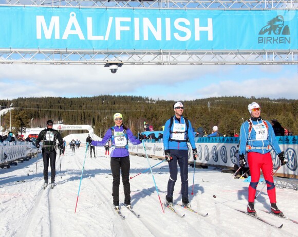 Pippa Middleton et son compagnon James Matthews ont disputé ensemble la course de ski de fond Birkebeiner (Birkebeinerrennet) entre Rena et Lillehammer le 19 mars 2016, en Norvège. Ils ont franchi la ligne d'arrivée au bout de 5h58.