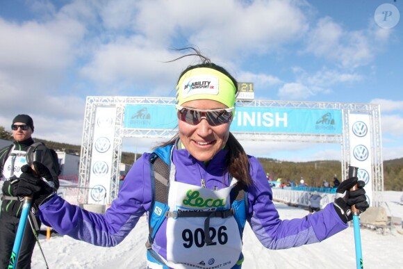Pippa Middleton et son compagnon James Matthews ont disputé ensemble la course de ski de fond Birkebeiner (Birkebeinerrennet) entre Rena et Lillehammer le 19 mars 2016, en Norvège. Ils ont franchi la ligne d'arrivée au bout de 5h58.
