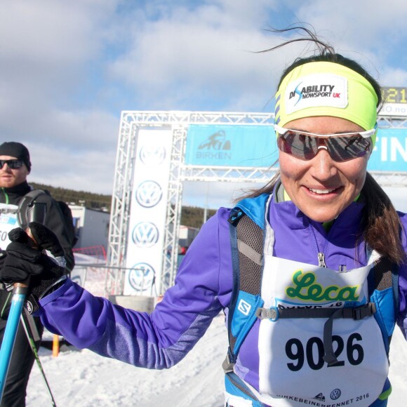 Pippa Middleton et son compagnon James Matthews ont disputé ensemble la course de ski de fond Birkebeiner (Birkebeinerrennet) entre Rena et Lillehammer le 19 mars 2016, en Norvège. Ils ont franchi la ligne d'arrivée au bout de 5h58.