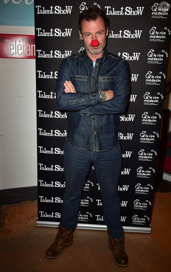 Nicolas Dueil  à la Soirée "Rire et Résistance" au profit de l'association "Le Rire Médecin" au Palais des glaces à Paris, le 21 mars 2016. © Giancarlo Gorassini/Bestimage
