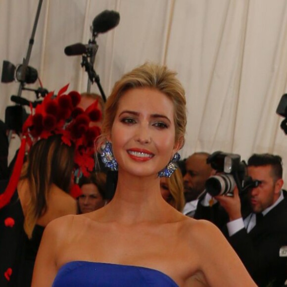 Ivanka Trump à la Soirée Costume Institute Gala 2015 (Met Ball) au Metropolitan Museum, célébrant l'ouverture de Chine: à travers le miroir à New York. Le 4 mai 2015.