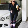 Khloe Kardashian arrive à son cours de gym à Beverly Hills le 1er mars 2016.