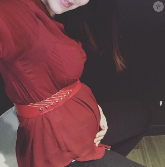 Daniela Martins enceinte : l'ancienne candidate de Secret Story dévoile son baby bump sur Instagram, le 30 mars 2016