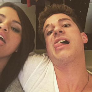 Charlie Puth et Selena Gomez. Photo publiée sur Instagram au mois de novembre 2015.