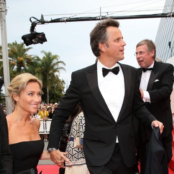 Anne-Sophie Lapix et son mari Arthur Sadoun - Montée des marches du film "Macbeth" lors du 68 ème Festival International du Film de Cannes, à Cannes le 23 mai 2015.