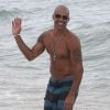 Shemar Moore, très bien entouré, en vacances à Miami le 6 juillet 2014.