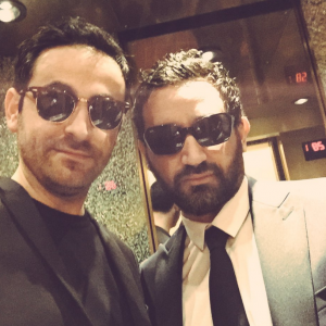 Cyril Hanouna et Camille Combal de retour de Las Vegas après leur mariage. Avril 2016.