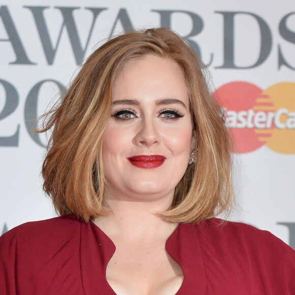 Adele - Photocall de la soirée des "BRIT Awards" à l'O2 de Londres le 24 février 2016.