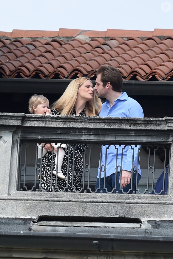 Michelle Hunziker et son mari Tomaso Trussardi vont baptiser leur fille Celeste à Bergame en Italie le 3 avril 2016.