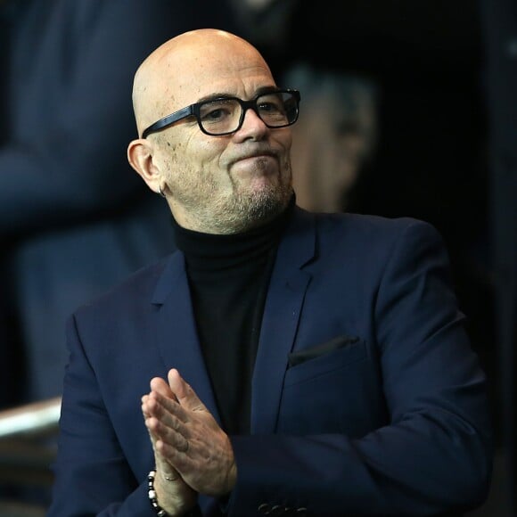 Pascal Obispo au match de Ligue des Champions PSG - Manchester City au Parc des Princes à Paris le 6 avril 2016. © Cyril Moreau/Bestimage