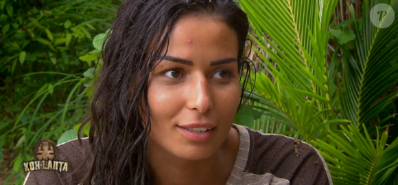 Karima a trouvé un collier d'immunité - "Koh-Lanta 2016", sur TF1, le 26 février 2016.