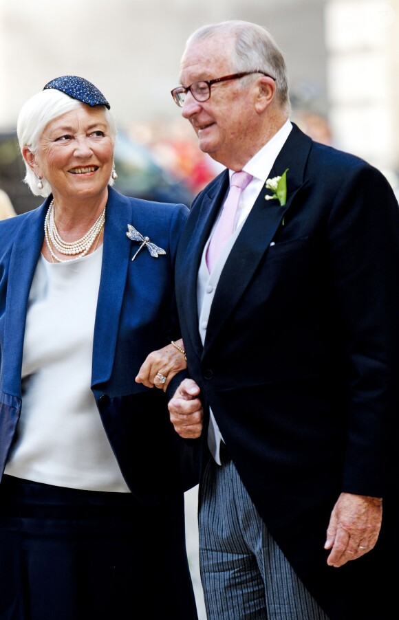 La reine Paola et le roi Albert II de Belgique au mariage du Prince Amedeo de Belgique et d'Elisabetta Maria Rosboch von Wolkenstein en la basilique de Santa Maria à Trastevere, à Rome, le 5 juillet 2014.
