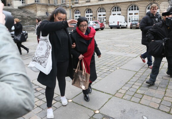 La victime, Fatima E. - Benoît Magimel arrive au tribunal correctionnel de Paris, le 12 avril 2016. L'acteur est poursuivi pour "blessures involontaires", "délit de fuite" et "usage de stupéfiants" après un accident de voiture survenu le 11 mars dernier. Il expliquera à la barre du tribunal, ce mardi 12 avril, comment il a renversé Fatima E., une piétonne de 62 ans, à Paris. © CVS/Bestimage12/04/2016 - Paris