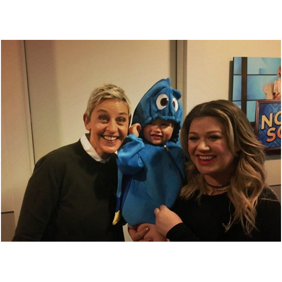 Kelly Clarkson a publié une photo avec sa petite fille River Rose et l'animatrice Ellen DeGeneres, sur sa page Instagram.