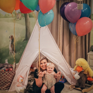 Kelly Clarkson a publié une photo avec sa petite fille River Rose, sur sa page Instagram.