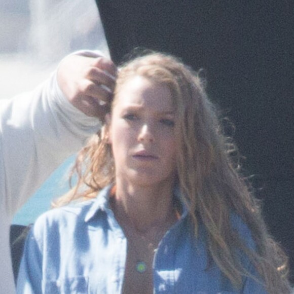 Blake Lively sur le tournage du film 'The Shallows' à Los Angeles, le 12 avril 2016