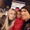 Photo d'Angel di Maria, son épouse Jorgelina Cardoso et leur fille Mia publiée le 17 décembre 2015.