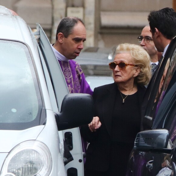 Bernadette Chirac en deuil lors des obsèques de Laurence Chirac, fille de Jacques et Bernadette Chirac morte le 14 avril 2016, qui ont été célébrées en la basilique Sainte-Clotilde à Paris le 16 avril 2016. La défunte a ensuite été inhumée dans la plus stricte intimité familiale au cimetière du Montparnasse © Crystal Pictures/Bestimage