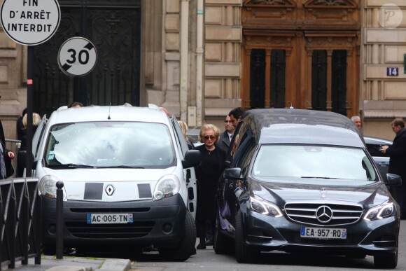 Bernadette Chirac et son amie Maryvonne Pinault lors des obsèques de Laurence Chirac, fille de Jacques et Bernadette Chirac morte le 14 avril 2016, qui ont été célébrées en la basilique Sainte-Clotilde à Paris le 16 avril 2016. La défunte a ensuite été inhumée dans la plus stricte intimité familiale au cimetière du Montparnasse © Crystal Pictures/Bestimage