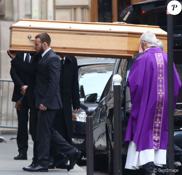 Les obsèques de Laurence Chirac, fille de Jacques et Bernadette Chirac morte le 14 avril 2016, ont été célébrées le 16 avril 2016 en la basilique Sainte-Clotilde à Paris. La défunte a ensuite été inhumée dans la plus stricte intimité familiale au cimetière du Montparnasse © Crystal Pictures/Bestimage
