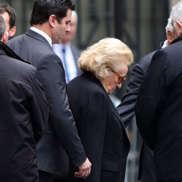 Bernadette Chirac en deuil lors des obsèques de Laurence Chirac, fille de Jacques et Bernadette Chirac morte le 14 avril 2016, qui ont été célébrées en la basilique Sainte-Clotilde à Paris le 16 avril 2016. La défunte a ensuite été inhumée dans la plus stricte intimité familiale au cimetière du Montparnasse © Crystal Pictures/Bestimage