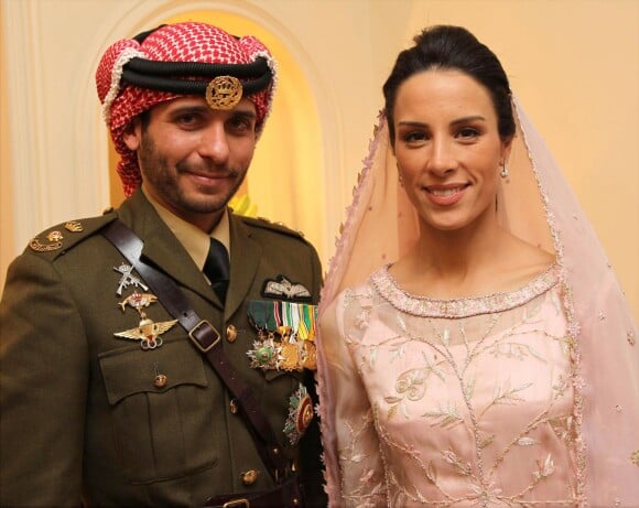 Le prince Hamzah et la princesse Basma de Jordanie lors de leur mariage le 12 janvier 2012 au palais Basman, à Amman. Le couple a accueilli sa troisième fille, Badiya, le 8 avril 2016.