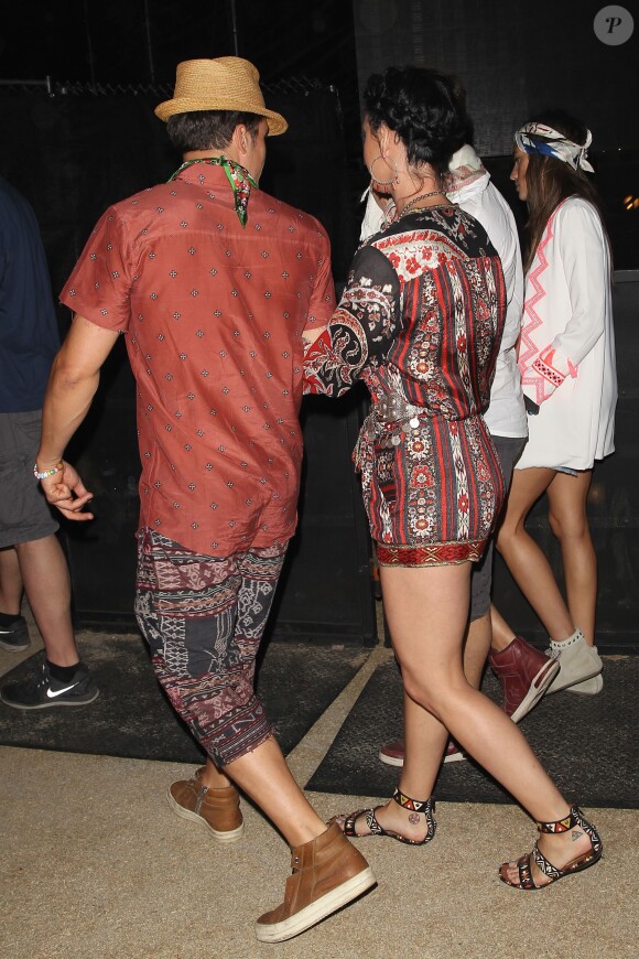 Katy Perry et Orlando Bloom lors du festival de Coachella dans la vallée de l'Indio, le 17 avril 2016