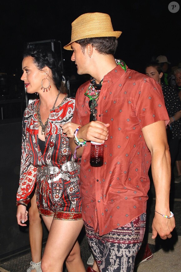 Katy Perry et Orlando Bloom lors du festival de Coachella dans la vallée de l'Indio, le 17 avril 2016