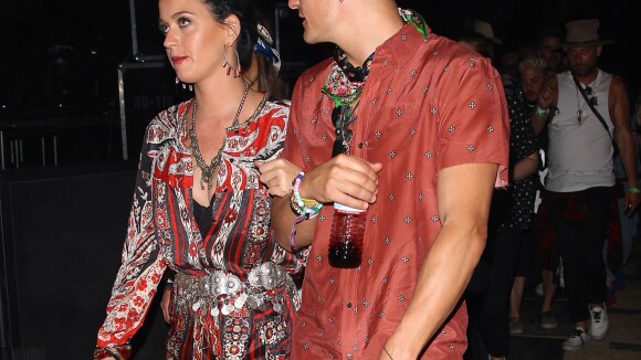 Katy Perry et Orlando Bloom assortis à Coachella : Le couple ne se cache plus