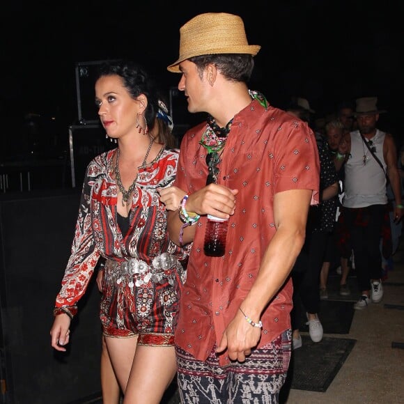 Katy Perry et Orlando Bloom lors du festival de Coachella dans la vallée de l'Indio, le 17 avril 2016