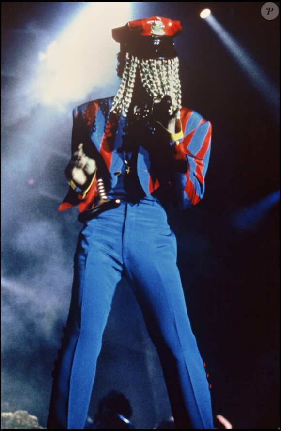 Prince sur scène en concert à Boston, le 1er avril 1993