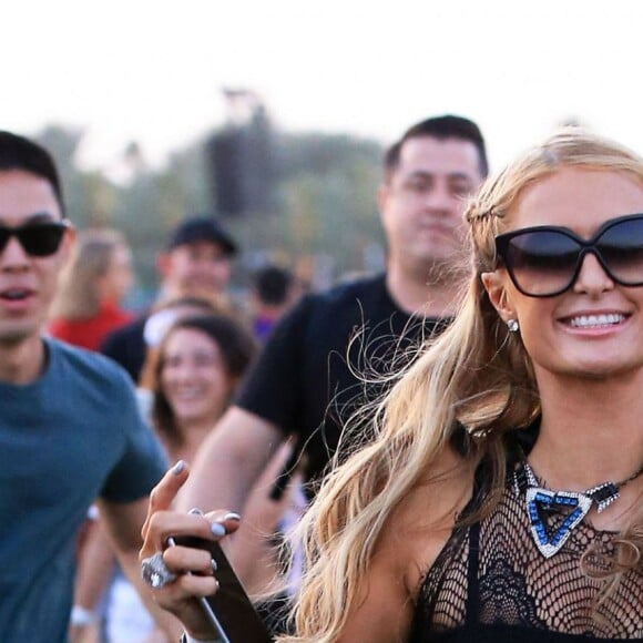 Paris Hilton lors du premier jour du festival de musique de Coachella en Californie à Indio le 16 Avril 2016.