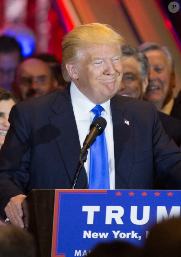 Donald Trump, le candidat aux primaires républicaines pour les élections présidentielles américaines, s'adresse à ses supporters et à la presse, depuis la Trump Tower à New York, après sa victoire dans les cinq états du nord-est des Etats-Unis. Le 26 avril 2016