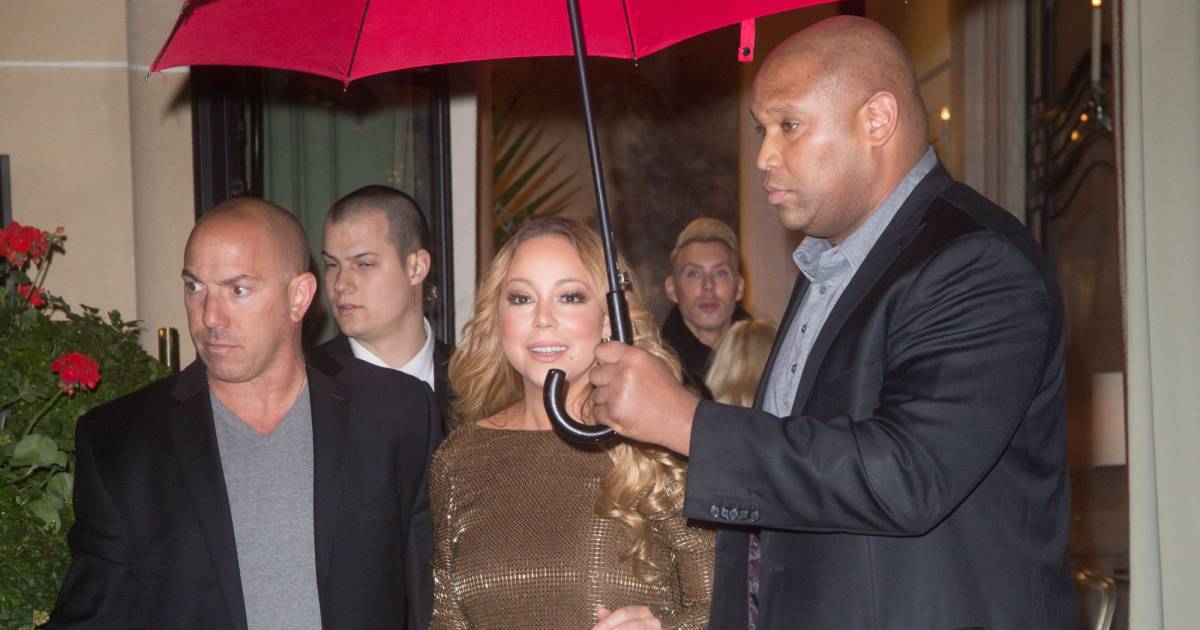 Semi-Exclusif - Mariah Carey à la sortie de l'hôtel Plaza Athénee à