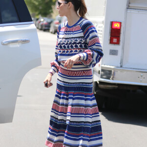 Jessica Biel et son fils Silas font du shopping sur Melrose Avenue. Le 28 avril 2016