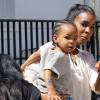Kelly Rowland et son fils se rendent à l'évenemnt The Baby2Baby Mother's Day Party organisé par Jessica Biel dans son restaurant, Au Fudge à West Hollywood, Los Angeles, le 27 avril 2016