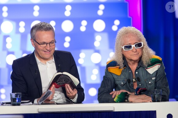 Exclusif - Michel Polnareff et Laurent Ruquier dans l'émission On n'est pas couché, sur France 2 le samedi 30 avril 2016 (tournage le jeudi 28 avril 2016), à Paris. © Cyril Moreau