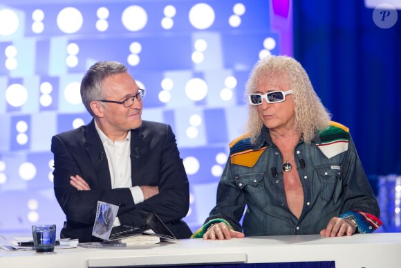 Exclusif - Michel Polnareff et Laurent Ruquier dans l'émission On n'est pas couché, sur France 2 le samedi 30 avril 2016 (tournage le jeudi 28 avril 2016), à Paris. © Cyril Moreau