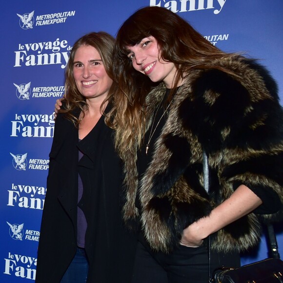 Lou Doillon et sa soeur, la réalisatrice Lola Doillon - Avant-première du film "Le Voyage de Fanny" au cinéma Publicis à Paris, le 3 mai 2016. © Giancarlo Gorassini/Bestimage