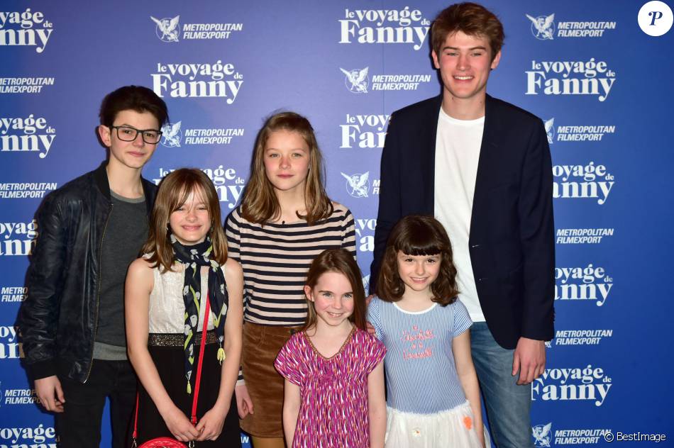 Ryan Brodie, Fantine Harduin, Léonie Souchaud, Victor Meutelet, Juliane