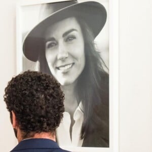 Kate Middleton visite l'exposition "Vogue 100: A Century of Style" au National Portrait Gallery à Londres le 4 mai 2016.