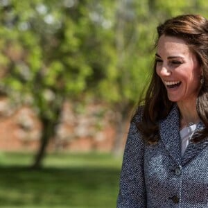 Kate Middleton inaugure le Magic Garden au palais Hampton Court à Londres. Le 4 mai 2016