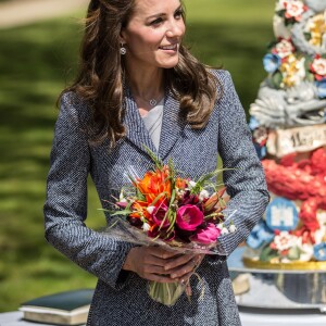 Kate Middleton inaugure le Magic Garden au palais Hampton Court à Londres. Le 4 mai 2016