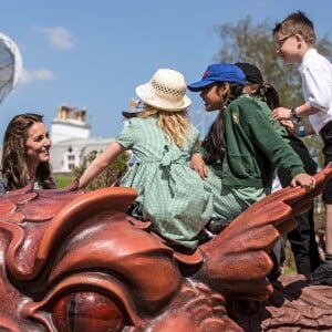 Kate Middleton inaugure le Magic Garden au palais Hampton Court à Londres. Le 4 mai 2016