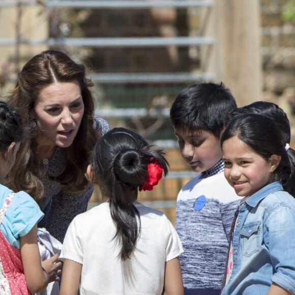 Kate Middleton inaugure le Magic Garden au palais Hampton Court à Londres. Le 4 mai 2016