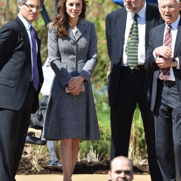 Kate Middleton inaugure le Magic Garden au palais Hampton Court à Londres. Le 4 mai 2016